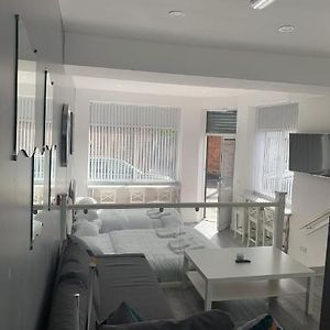 Smeaton Street Rooms